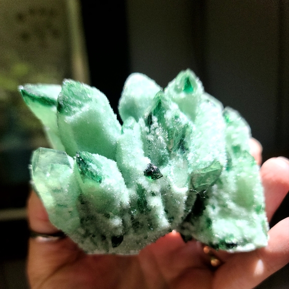 Tektite pillar Green&white crystal cluster LARGE size - Picture 3 of 8